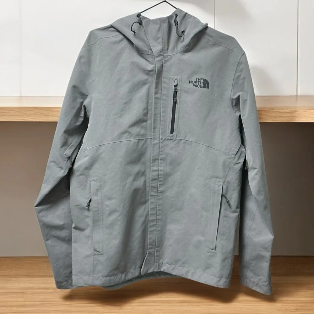 The North Face Men's Gray Raincoat